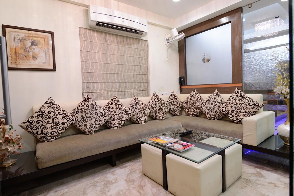 Golden Apple Boutique Hotel Calcutta Exteriör bild